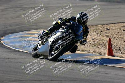 media/Jan-09-2022-SoCal Trackdays (Sun) [[2b1fec8404]]/Turns 9 and 8 (920am)/